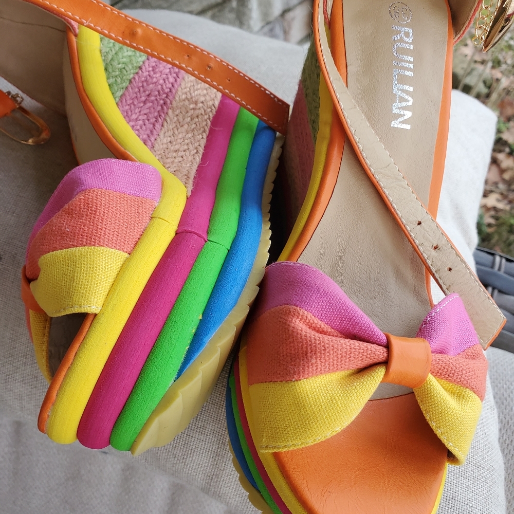 Shoes - Picture 4 of 7